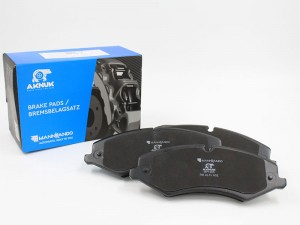 Колодки тормозные дисковые BP1205 AKNUK