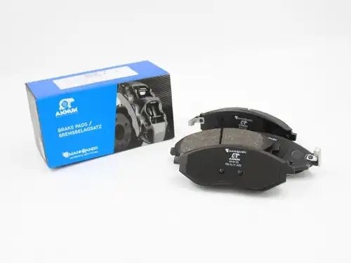 Колодки тормозные дисковые BP8130 AKNUK