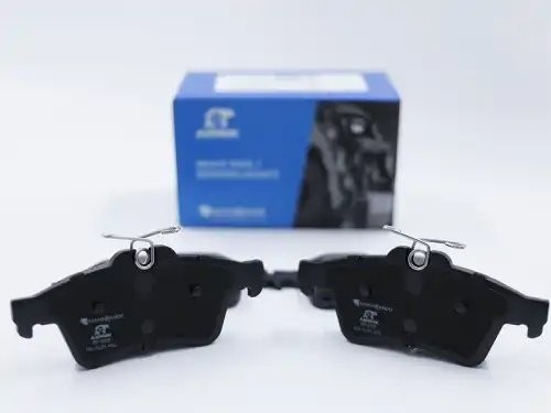 Колодки тормозные дисковые BP4805 AKNUK