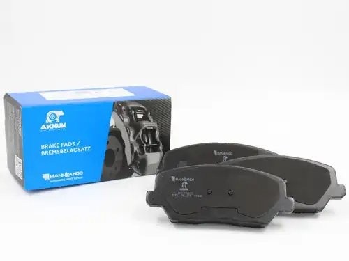 Колодки тормозные дисковые BP1105 AKNUK