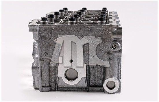 Головка блока цилиндров 908996 AMC
